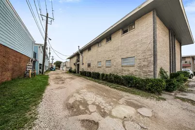 516 Holiday Drive, Galveston, TX 77550 - Photo 35