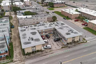 516 Holiday Dr, Galveston, TX 77550 - Photo 23
