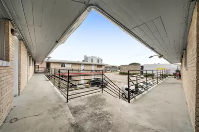 516 Holiday Drive, Galveston, TX 77550 - Photo 39
