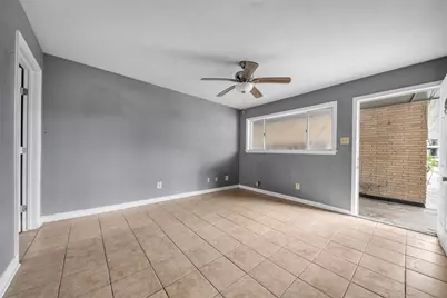 516 Holiday Drive, Galveston, TX 77550 - Photo 7