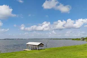 111 S 8th St, Highlands, TX 77562 - Photo 47