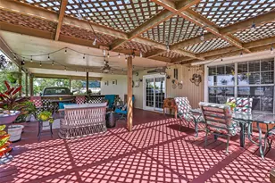 111 S 8th St, Highlands, TX 77562 - Photo 17