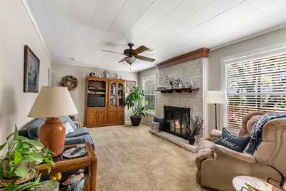 111 S 8th Street, Highlands, TX 77562 - Photo 29