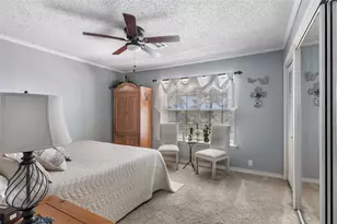 111 S 8th St, Highlands, TX 77562 - Photo 35