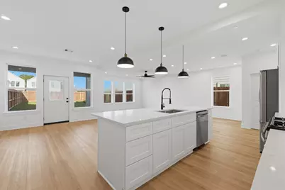 7413 Charlie Street, Houston, TX 77088 - Photo 5