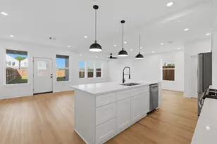 7413 Charlie St, Houston, TX 77088 - Photo 5