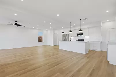 7413 Charlie Street, Houston, TX 77088 - Photo 7