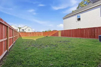 7413 Charlie Street, Houston, TX 77088 - Photo 31