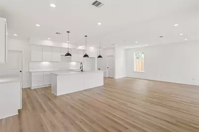 7413 Charlie Street, Houston, TX 77088 - Photo 7