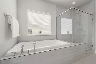 2424 Lake Kolbe Lane, Houston, TX 77080 - Photo 31