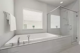 2424 Lake Kolbe Ln, Houston, TX 77080 - Photo 31