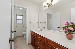 422 W Castle Harbour Dr, Friendswood, TX 77546 - Photo 13