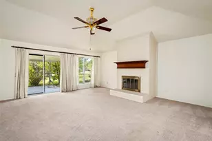 422 W Castle Harbour Dr, Friendswood, TX 77546 - Photo 5