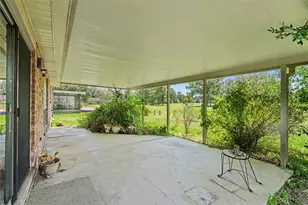 422 W Castle Harbour Dr, Friendswood, TX 77546 - Photo 21