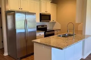 5670 Shadowbend Circle W, Lumberton, TX 77657 - Photo 5