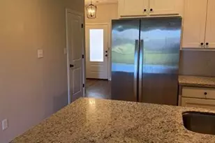 5670 Shadowbend Circle W, Lumberton, TX 77657 - Photo 3