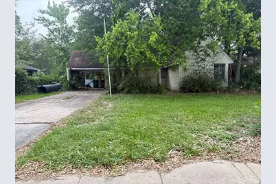 4010 Woodhaven Street, Houston, TX 77025 - Photo 1