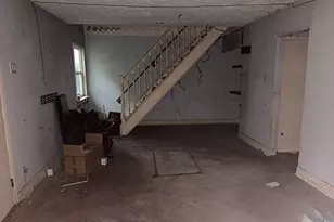 4010 Woodhaven St, Houston, TX 77025 - Photo 9