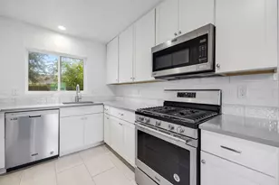 7515 Magnolia St, Houston, TX 77023 - Photo 1