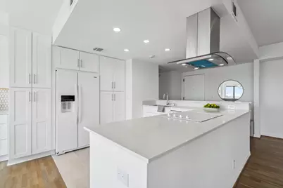 2001 Holcombe Boulevard #2305, Houston, TX 77030 - Photo 7