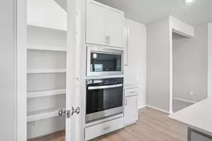 31109 De La Guerra St, Huffman, TX 77336 - Photo 15
