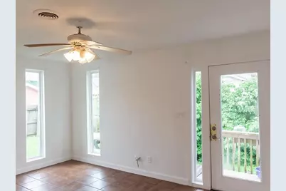 5311 Perry Avenue, Galveston, TX 77551 - Photo 5