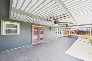 531 Oakdale St, Shoreacres, TX 77571 - Photo 7