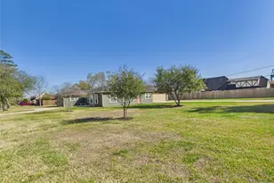 531 Oakdale St, Shoreacres, TX 77571 - Photo 39