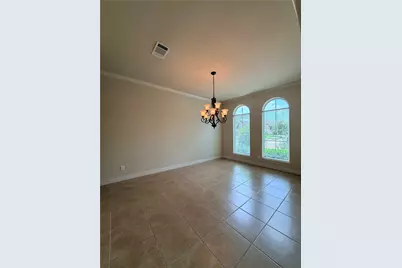 5423 Lachlan Springs Lane, Sugar Land, TX 77479 - Photo 9
