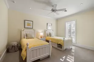 8 Tokeneke Trail, Houston, TX 77024 - Photo 35