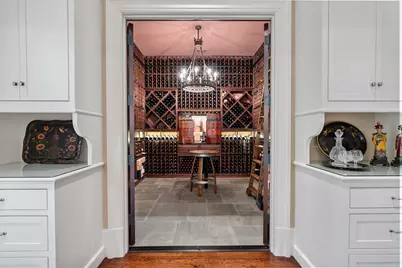 8 Tokeneke Trail, Houston, TX 77024 - Photo 9