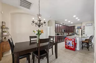 2608 Crystal Falls Dr, Pearland, TX 77584 - Photo 9