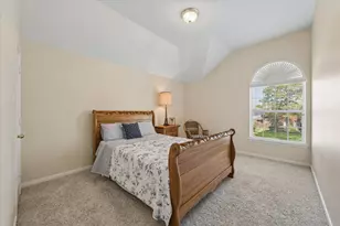 2608 Crystal Falls Dr, Pearland, TX 77584 - Photo 13