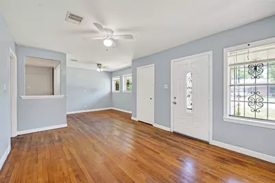 5934 Belmark Street, Houston, TX 77033 - Photo 7
