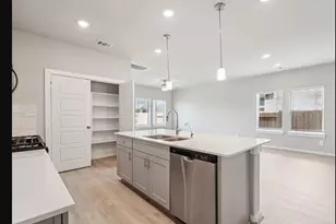 12034 Meandering Strm Dr, Baytown, TX 77523 - Photo 3