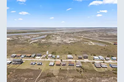 499 Beachfront Drive, Matagorda, TX 77457 - Photo 7