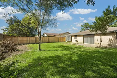 17134 Barcelona Drive, Friendswood, TX 77546 - Photo 29