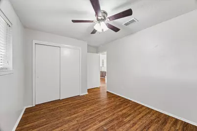 17134 Barcelona Drive, Friendswood, TX 77546 - Photo 23