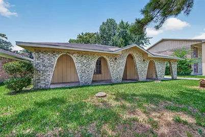 23027 Briarcreek Boulevard, Spring, TX 77373 - Photo 3