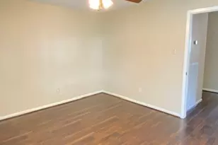 1831 Sherwood Forest St, Houston, TX 77043 - Photo 15