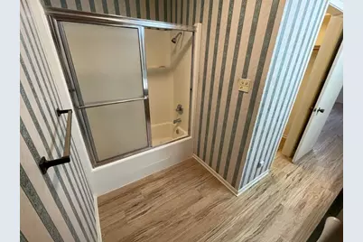 1732 Avenue C #A, El Campo, TX 77437 - Photo 11