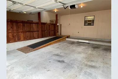 1732 Avenue C #A, El Campo, TX 77437 - Photo 21