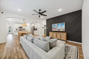 16402 Little Pine Creek Dr, Humble, TX 77346 - Photo 5