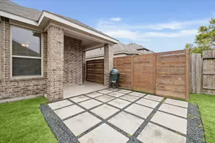 16402 Little Pine Creek Dr, Humble, TX 77346 - Photo 17