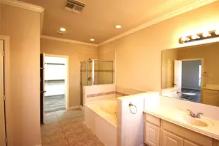 2835 Briarhurst Park, Houston, TX 77057 - Photo 17