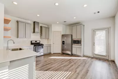 12539 Walmgate Court, Houston, TX 77047 - Photo 9