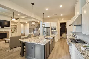 10090 S Goshawk Trl, Conroe, TX 77385 - Photo 15