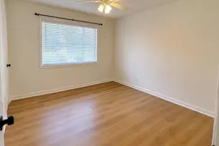 9350 Livernois Rd, Houston, TX 77080 - Photo 13