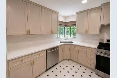 9350 Livernois Road, Houston, TX 77080 - Photo 7