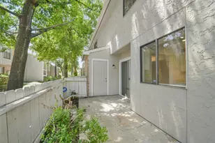 17401 Red Oak Dr, Houston, TX 77090 - Photo 25